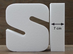 Letter cake dummies with straight edges of 7 cm high