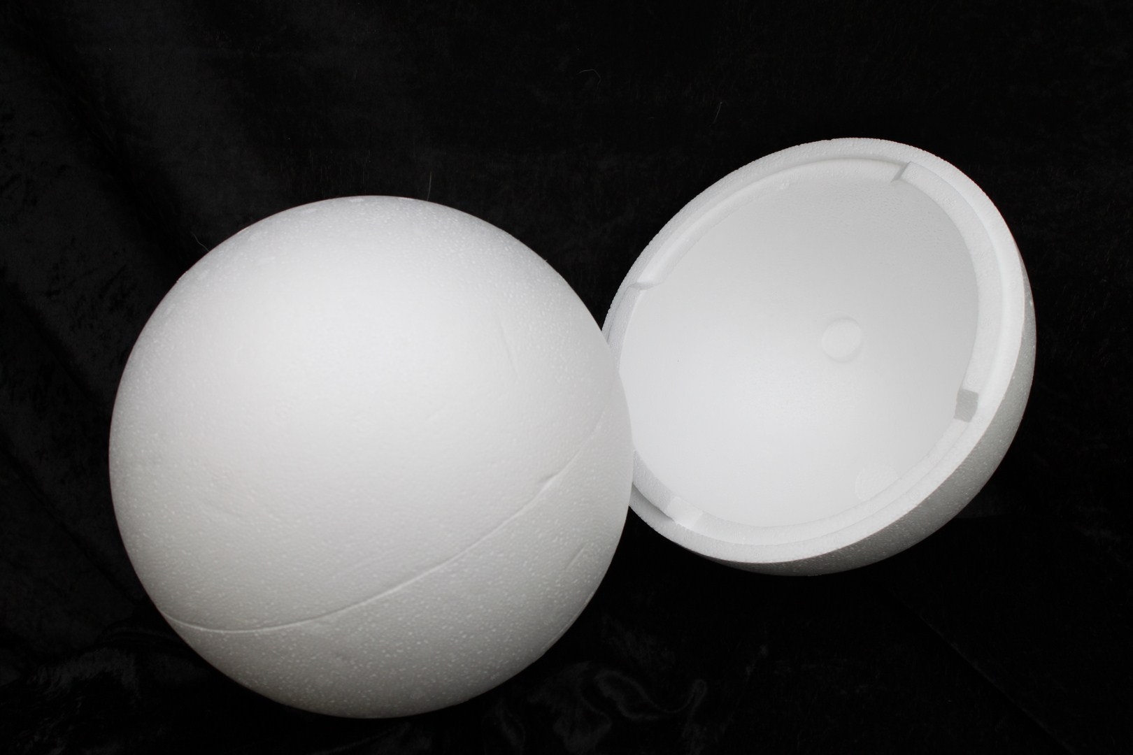 Styrofoam Ball Ø 80 cm 2-pcs